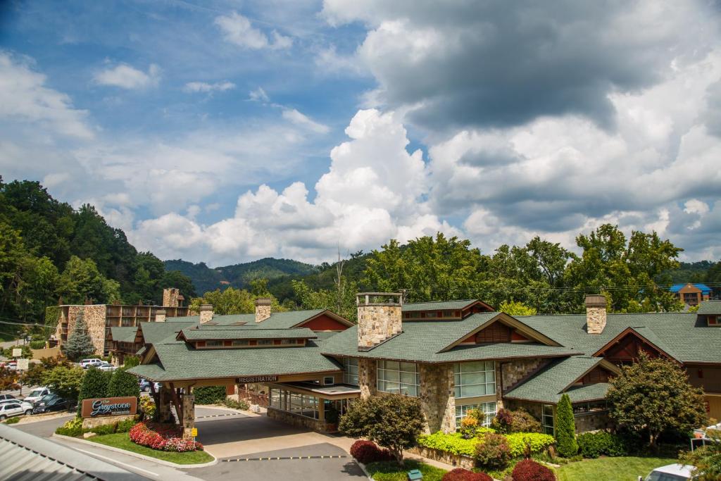 Greystone Lodge on the River (Gatlinburg) 