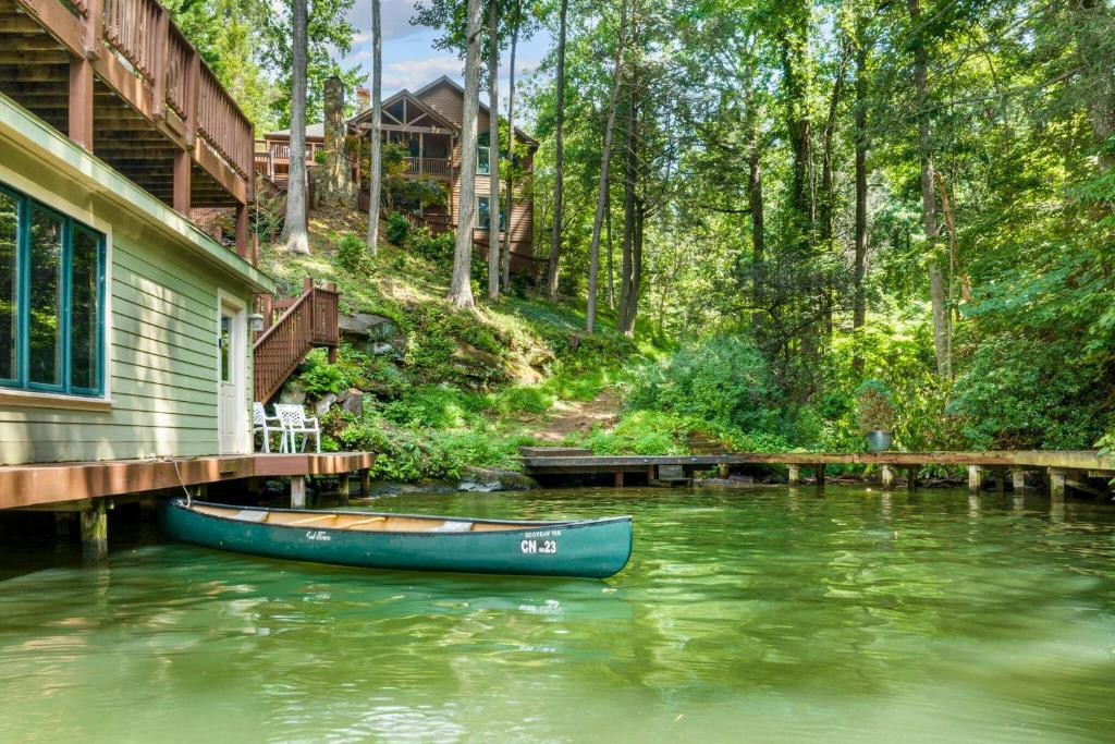 Serenity Lodge on Lake Lure